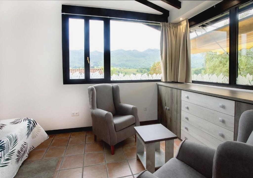 Cena degustación y visita a sidrería alojados en plena naturaleza - Hotel Rural Valleoscuru