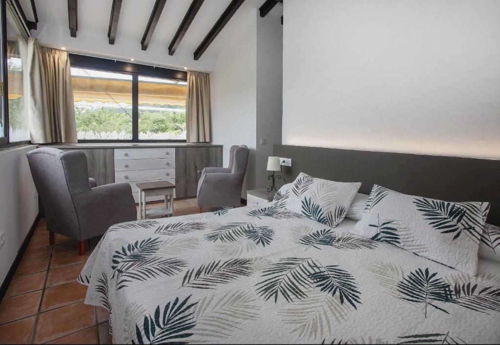 Cena degustación y visita a sidrería alojados en plena naturaleza - Hotel Rural Valleoscuru