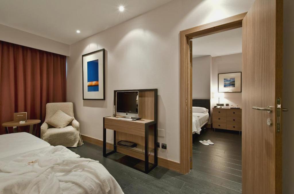 Escápate a Asturias en hotel 4* Superior con SPA - Hotel URH Zen Balagares
