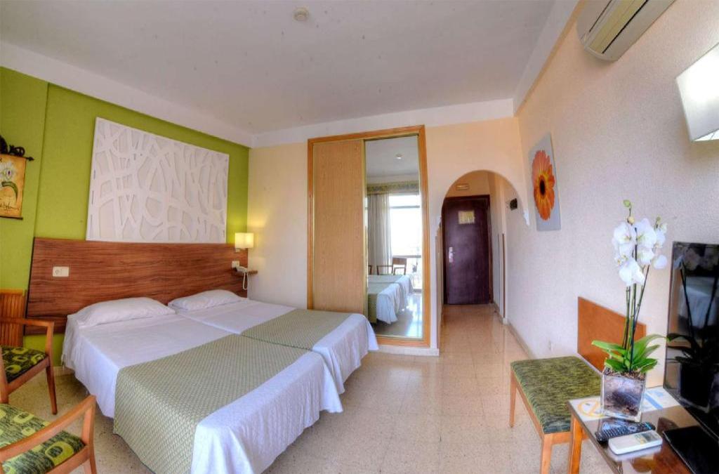 ¡Todo Incluido Premium y spa! Hotel 4* en primera línea de La Manga - Hotel&Spa Entremares