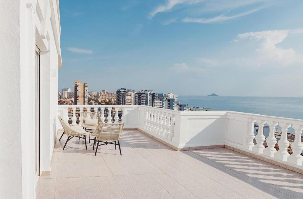 ¡Truco, trato y escapada! Vive un Halloween de miedo en La Manga - Hotel Los Delfines