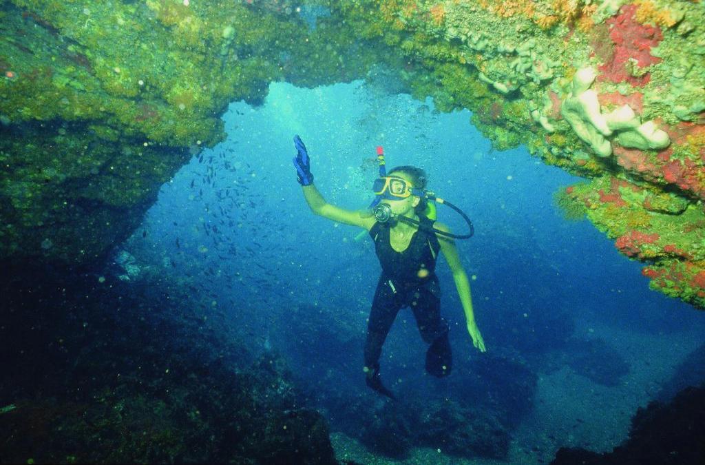 ¡Truco, trato y escapada! Vive un Halloween de miedo en La Manga - Hotel Los Delfines