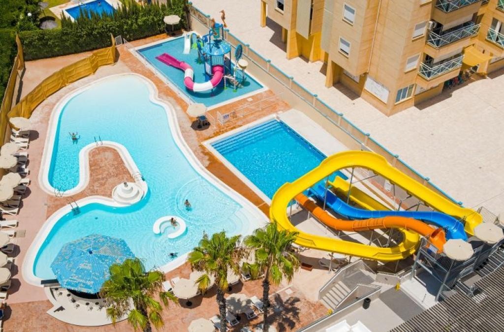 Letzter Aufruf Sommer, Hotel mit Wasserrutschen!