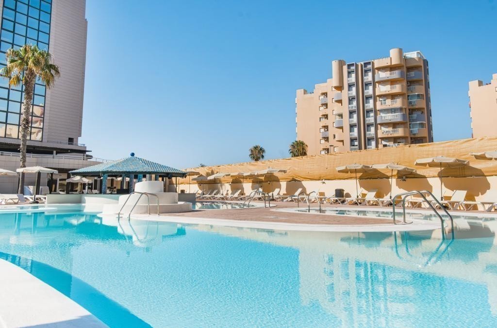 Letzter Aufruf Sommer, Hotel mit Wasserrutschen!