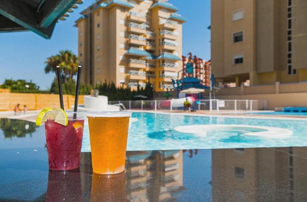 Vacaciones en La Manga del Mar Menor con TODO INCLUIDO - Bakour La Manga Splash