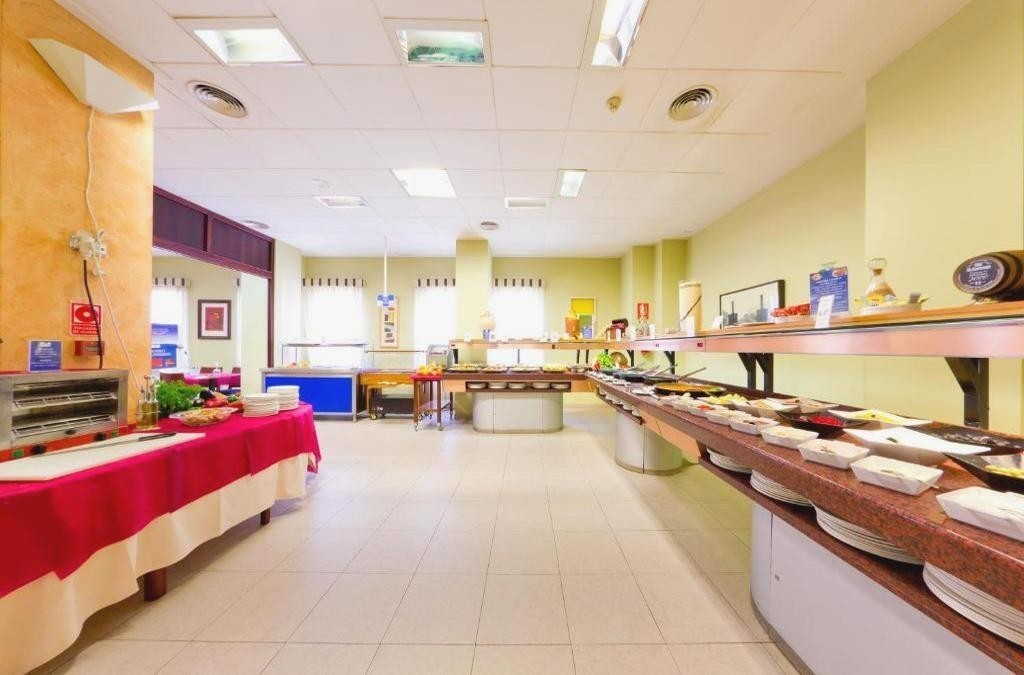 Disfruta del Mar Menor en hotel 4* - Hotel Traíña
