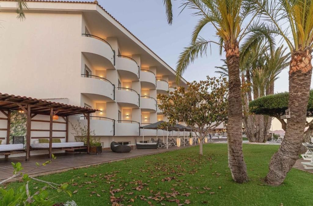 Escapada a Mazarrón ¡La Costa Cálida te espera! - Ramada Resort by Wyndham Puerto de Mazarron