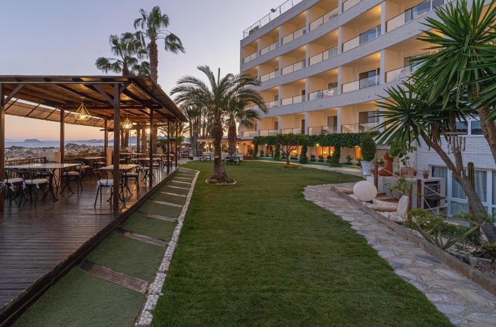 Escapada a Mazarrón ¡La Costa Cálida te espera! - Ramada Resort by Wyndham Puerto de Mazarron