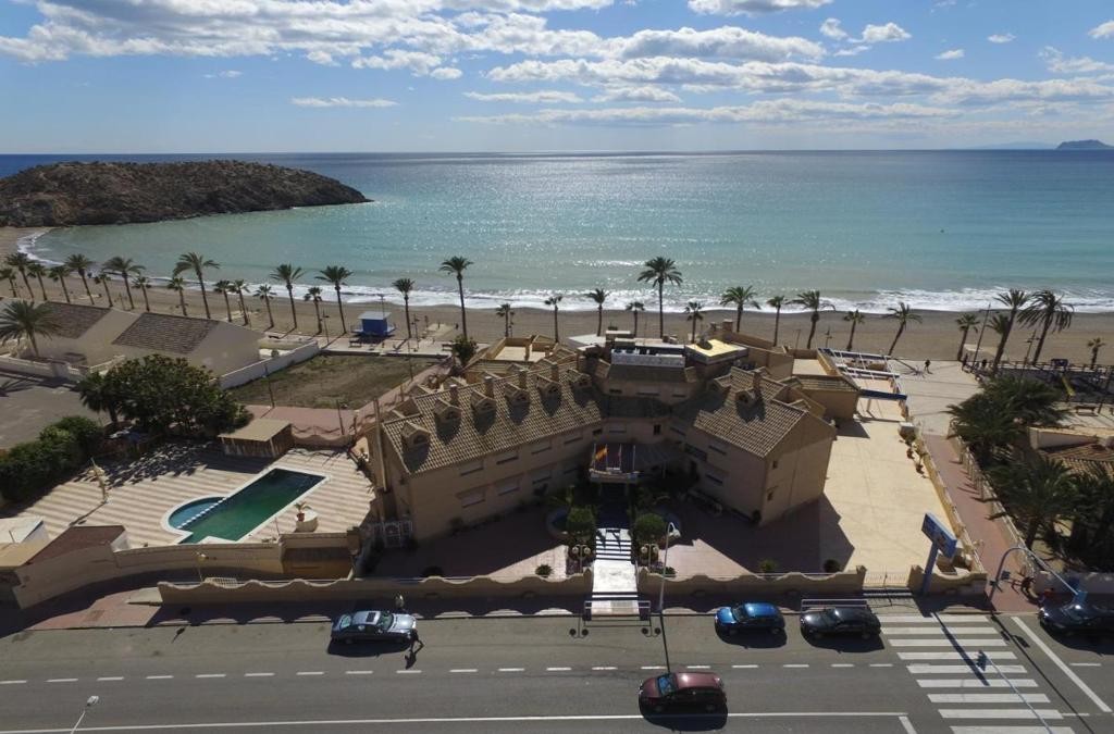 Costa Cálida Beachfront Stay: Full Board & Child Stays Free