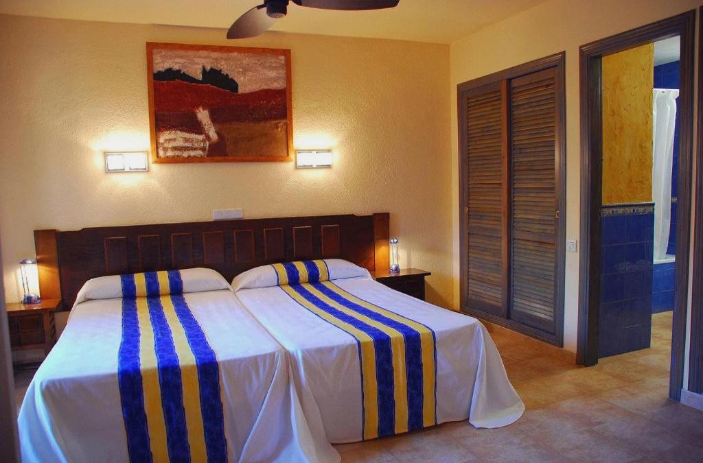 ¡Dos mares, un solo destino! Escápate a La Manga del Mar Menor - Aparthotel Londres