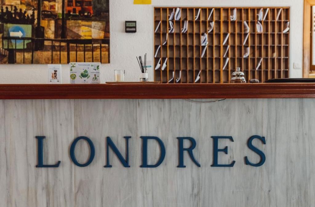 ¡Dos mares, un solo destino! Escápate a La Manga del Mar Menor - Aparthotel Londres