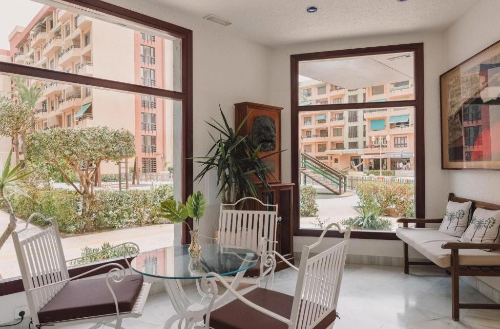 ¡Dos mares, un solo destino! Escápate a La Manga del Mar Menor - Aparthotel Londres