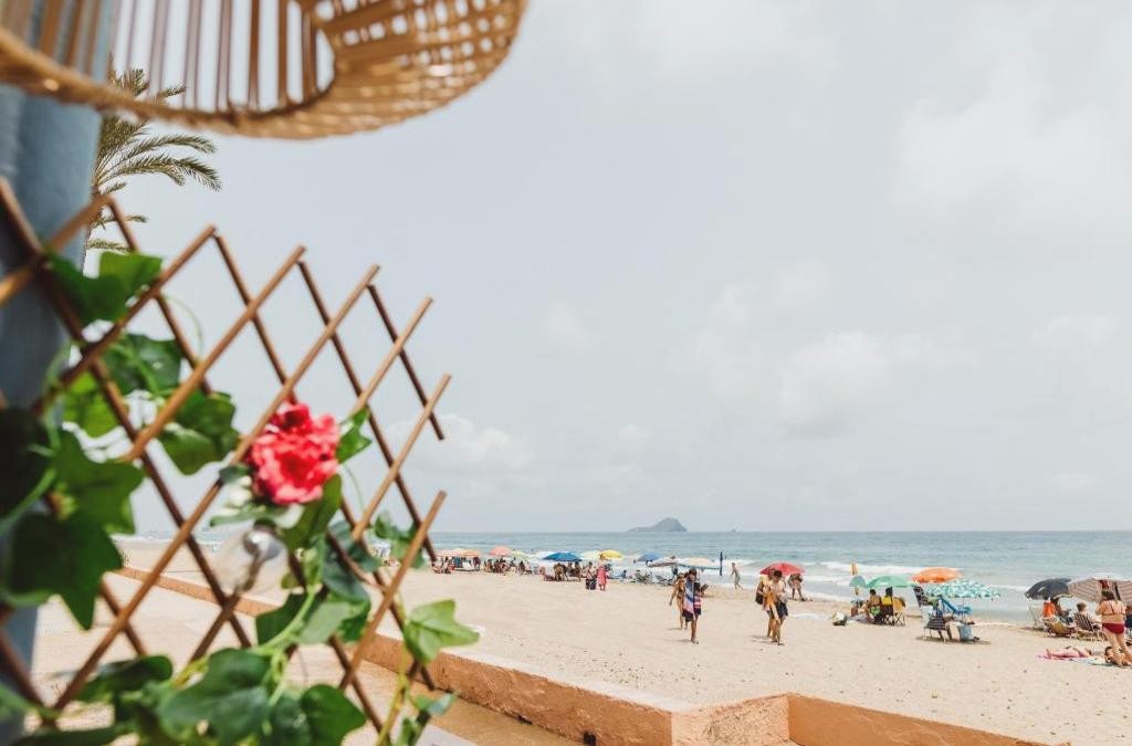 ¡Dos mares, un solo destino! Escápate a La Manga del Mar Menor - Aparthotel Londres