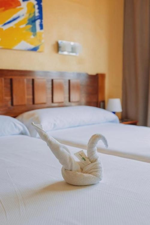 ¡Dos mares, un solo destino! Escápate a La Manga del Mar Menor - Aparthotel Londres