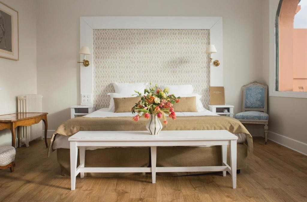 Hotel 4* de lujo: rodéate de jardines, piscina y glamour en San Juan de Luz
