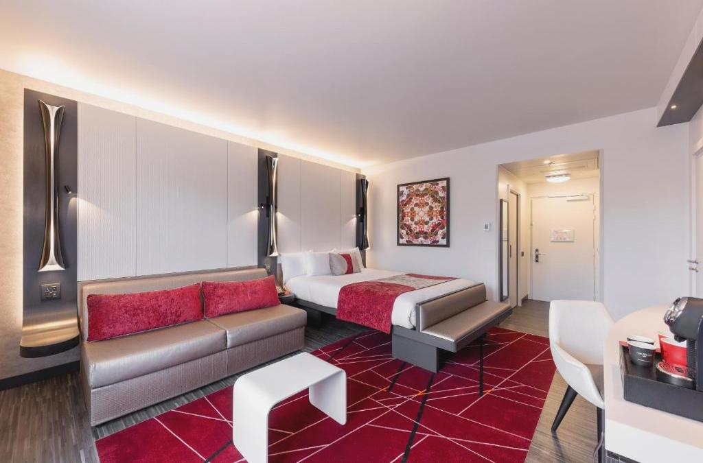 ¡Vive la magia de Disneyland® Paris! - Disney Hotel New York - The Art of Marvel