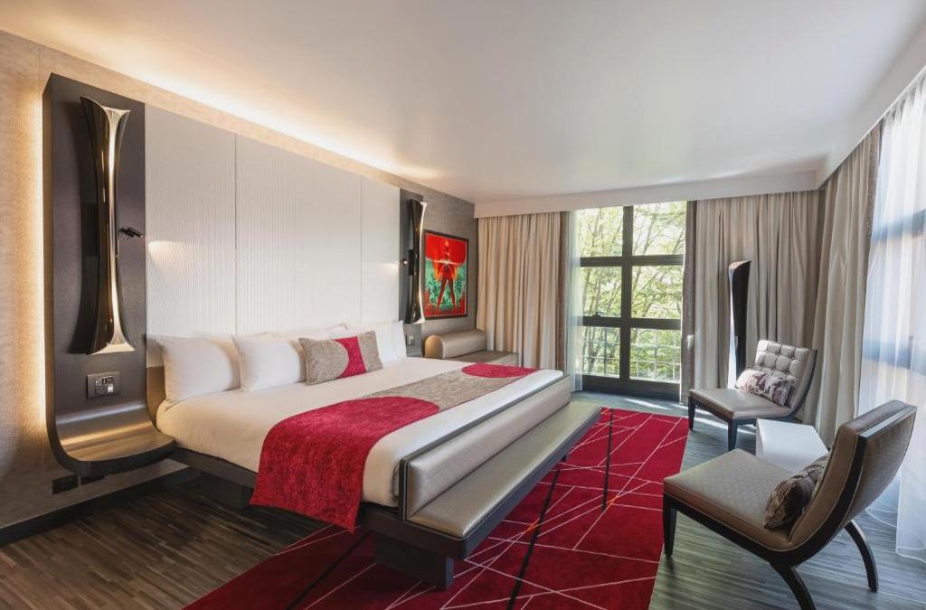 ¡Vive la magia de Disneyland® Paris! - Disney Hotel New York - The Art of Marvel