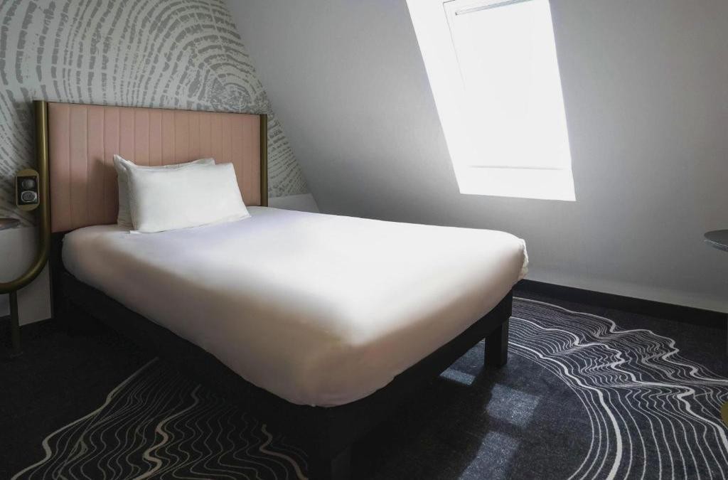 ¡París, la ciudad del amor! ¿Te vienes a descubrirla? - Hôtel Ibis Styles Paris Porte De Versailles Mairie d'Issy