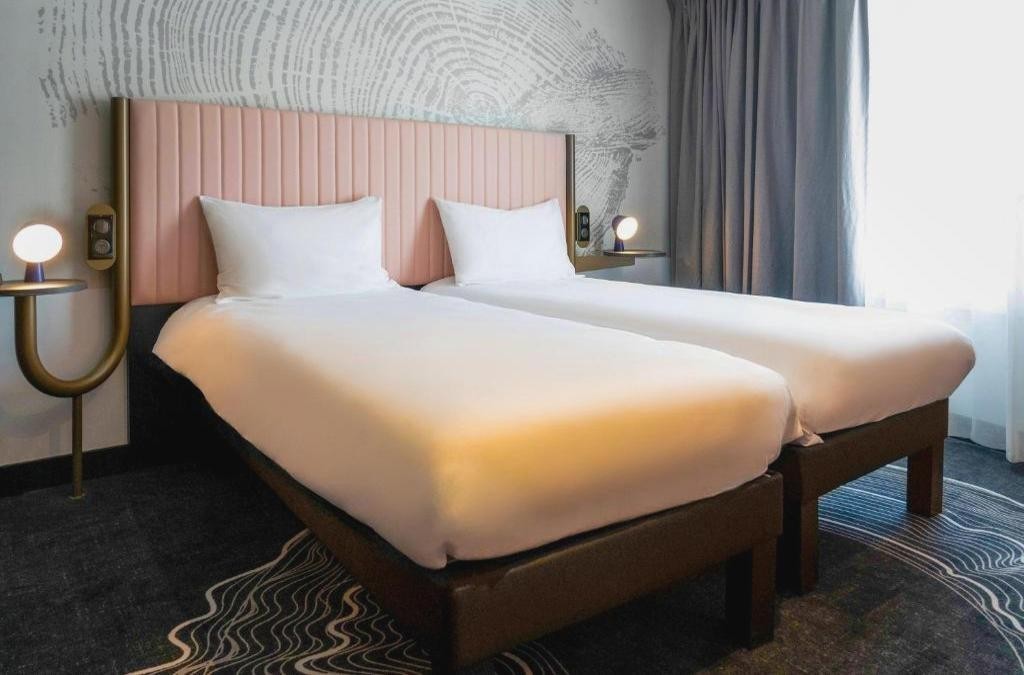¡París, la ciudad del amor! ¿Te vienes a descubrirla? - Hôtel Ibis Styles Paris Porte De Versailles Mairie d'Issy