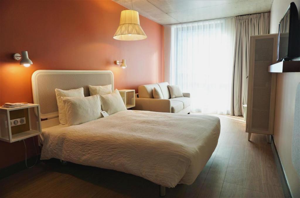 Un paseo por la magia de París en un hotel 4* de lujo - Okko Hotels Paris La Défense