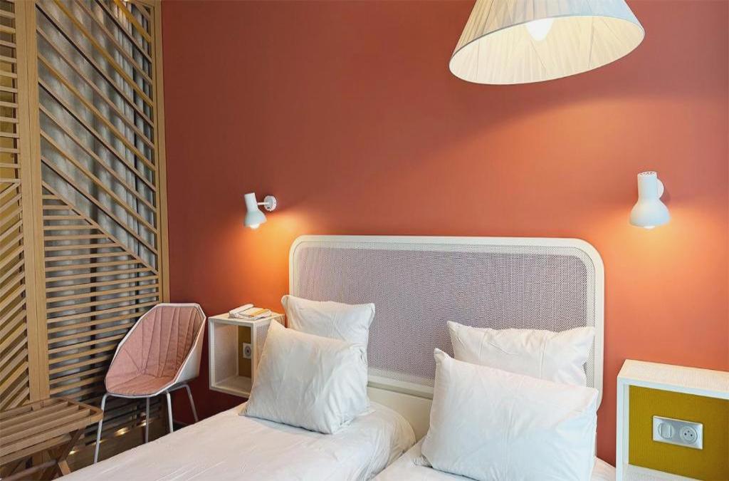 Un paseo por la magia de París en un hotel 4* de lujo - Okko Hotels Paris La Défense