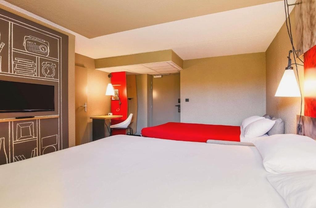 Amanece entre murallas: tu próxima aventura histórica en Carcasona - Hôtel ibis Carcassonne Est La Cité