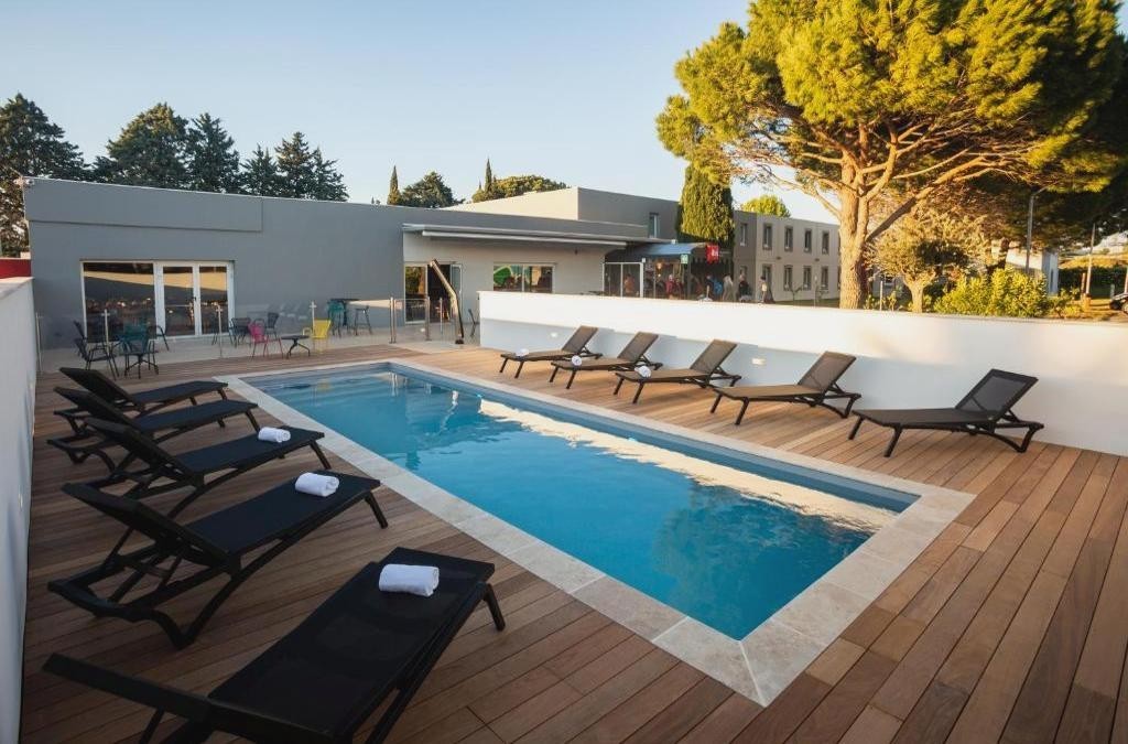 Amanece entre murallas: tu próxima aventura histórica en Carcasona - Hôtel ibis Carcassonne Est La Cité