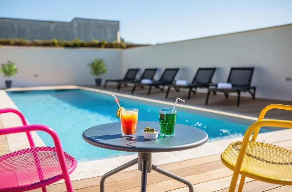 Amanece entre murallas: tu próxima aventura histórica en Carcasona - Hôtel ibis Carcassonne Est La Cité