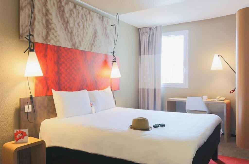 Amanece entre murallas: tu próxima aventura histórica en Carcasona - Hôtel ibis Carcassonne Est La Cité