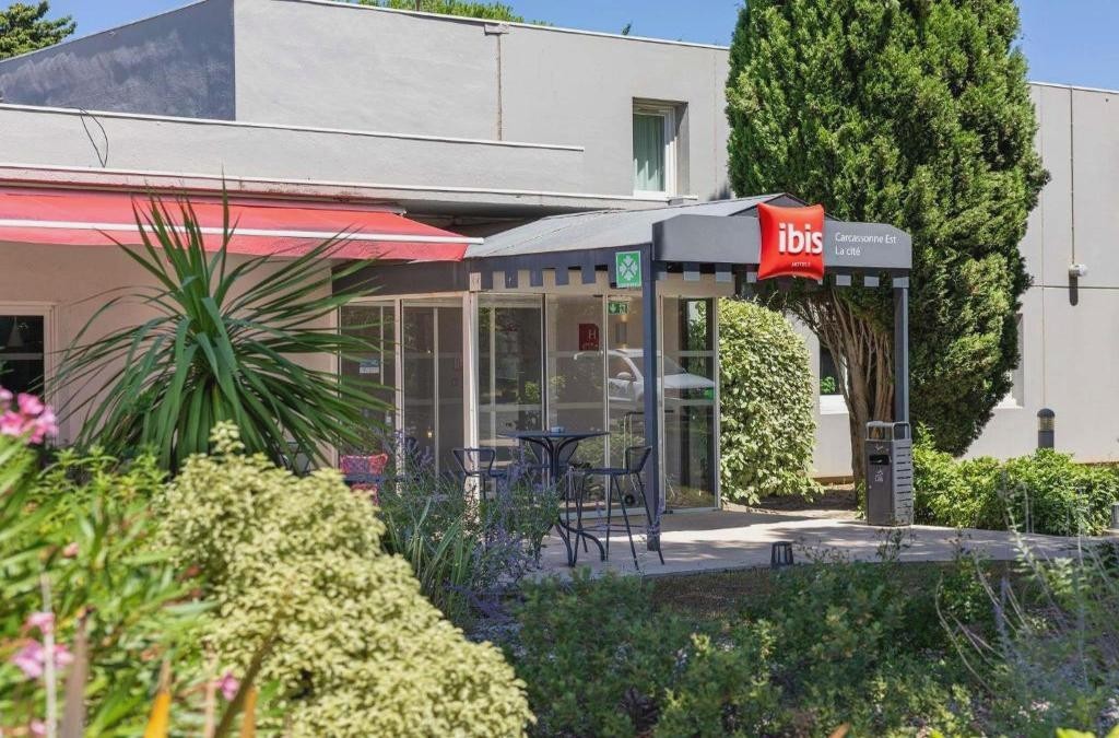 Amanece entre murallas: tu próxima aventura histórica en Carcasona - Hôtel ibis Carcassonne Est La Cité