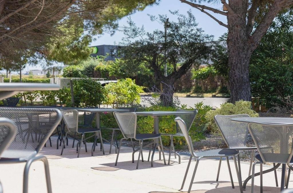 Amanece entre murallas: tu próxima aventura histórica en Carcasona - Hôtel ibis Carcassonne Est La Cité