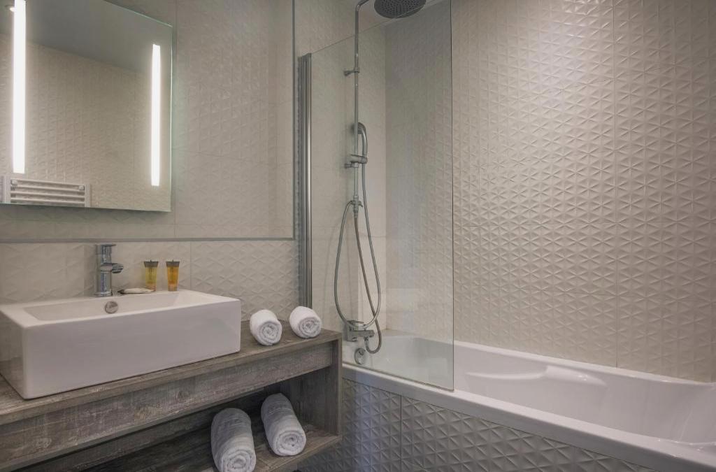 Descubre la maravillosa Carcasona en hotel 4* muy céntrico - SOWELL HOTELS Les Chevaliers