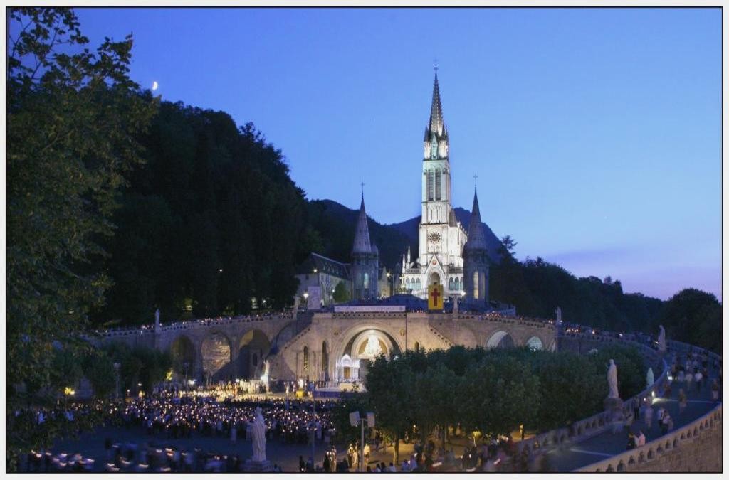 Naturaleza y bienestar en Lourdes (Francia) en hotel 3* - Adonis Lourdes - Notre Dame de la Sarte