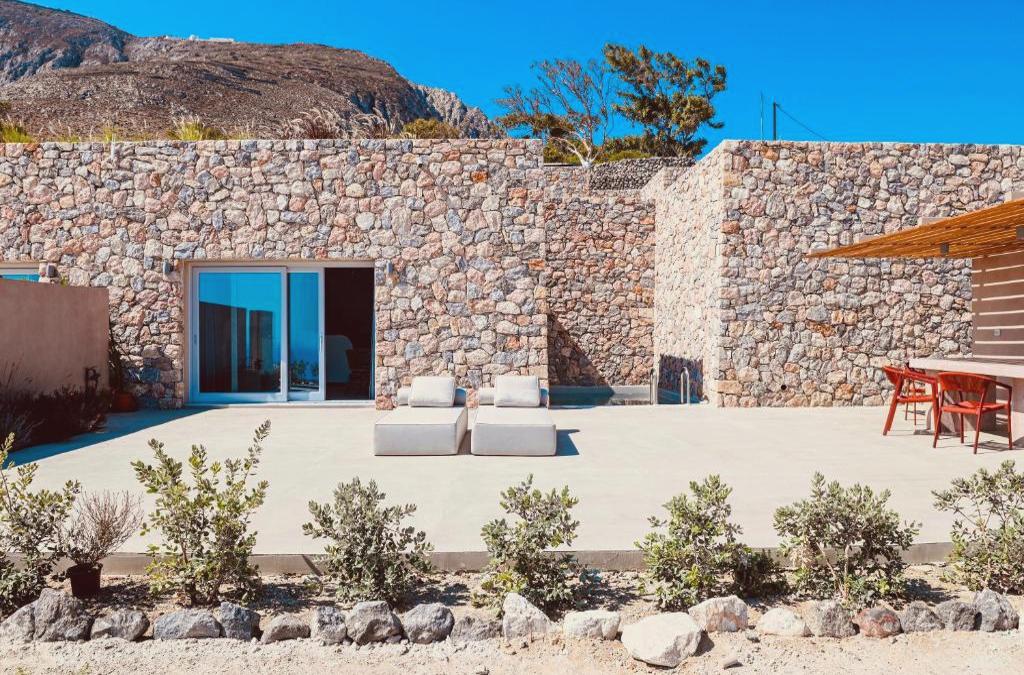 Felicity Cave Suites