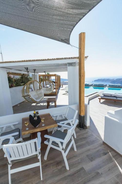 Amaze Suites
