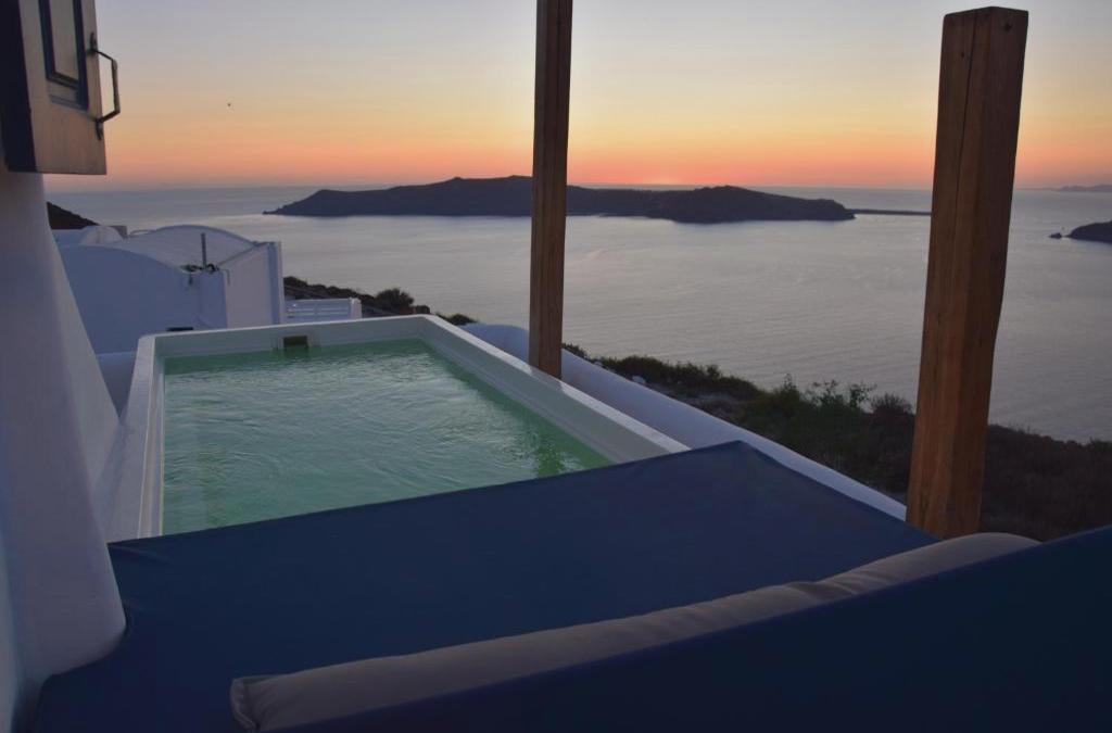 Amaze Suites