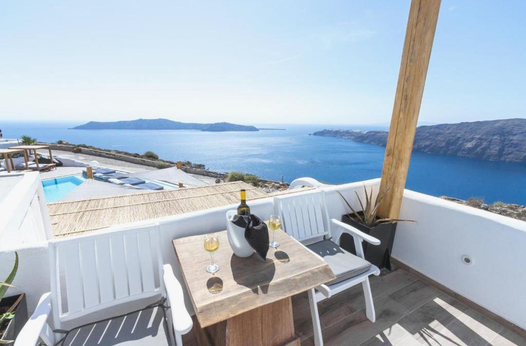 Amaze Suites