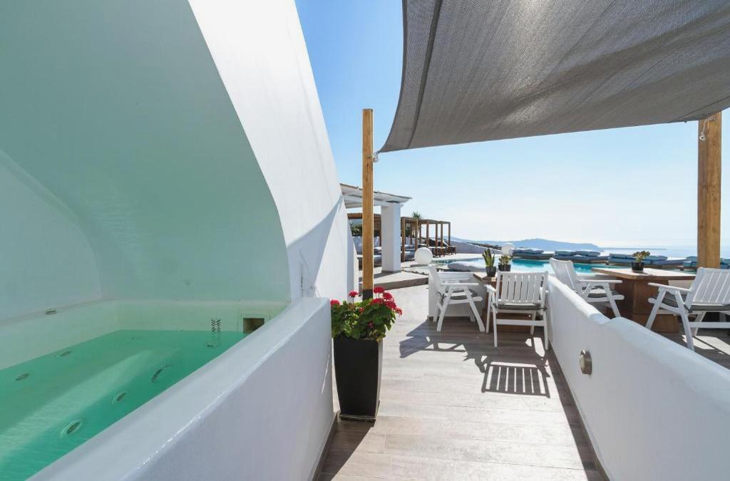 Amaze Suites