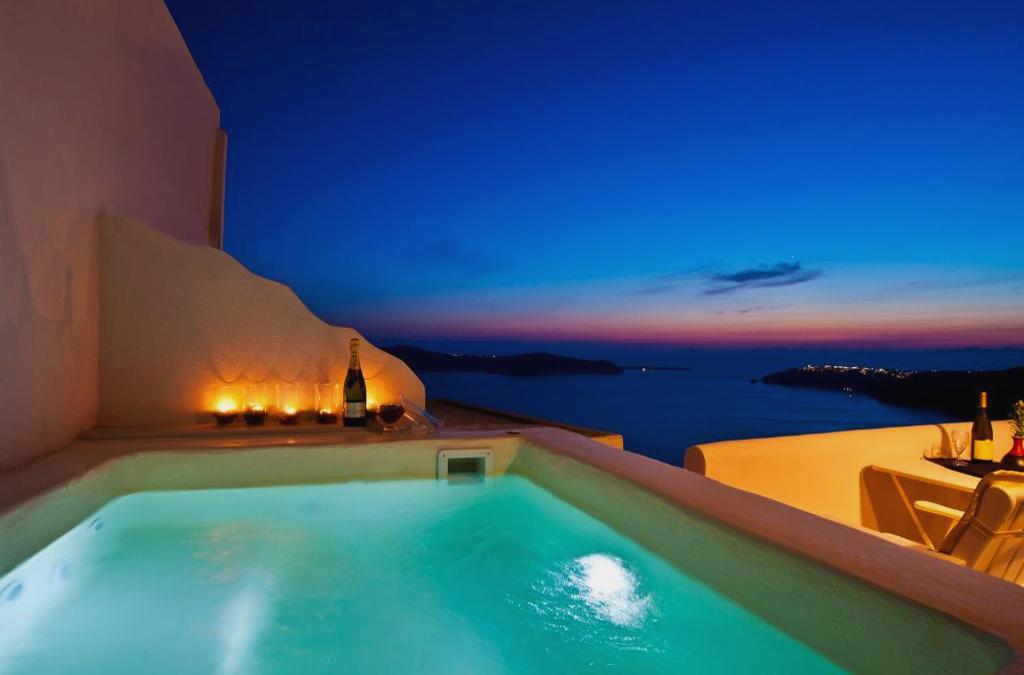 Amaze Suites