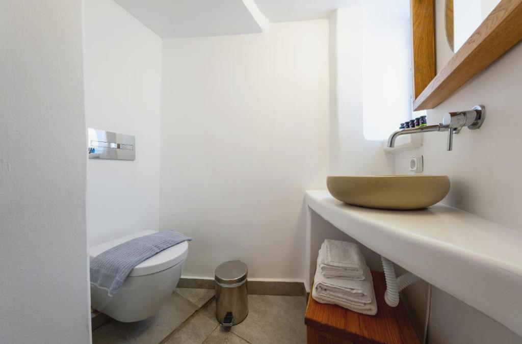 Amaze Suites