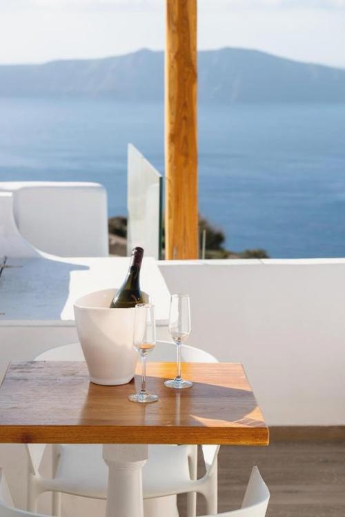 Amaze Suites