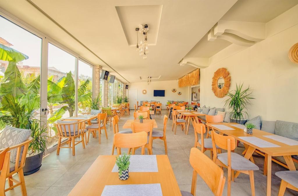 Ekati Mare Lifestyle Resort