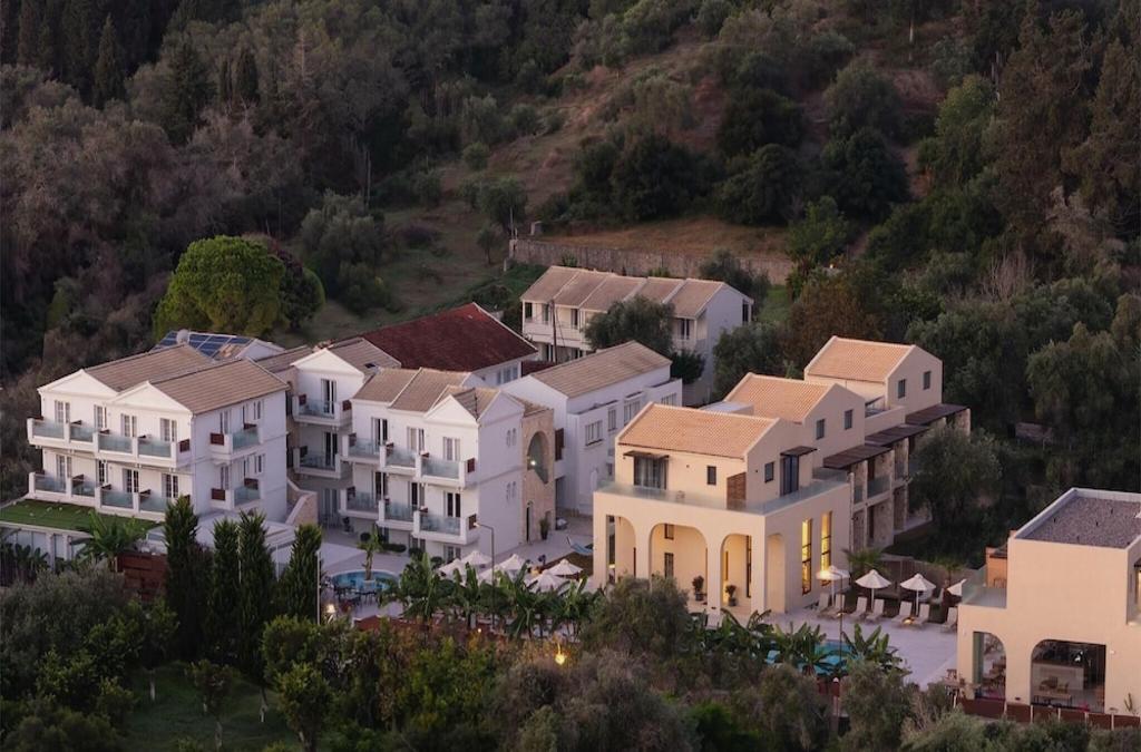 Ekati Mare Lifestyle Resort