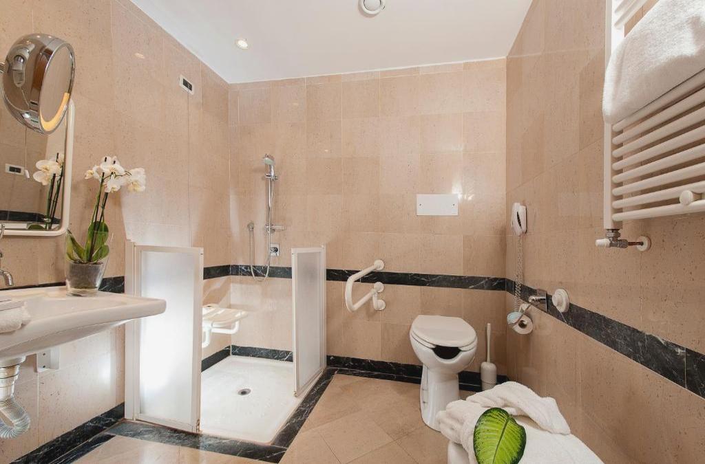 BLACK FRIDAY: Roma te enamorará: hotel 4* y habitación superior - Cardinal Hotel St. Peter
