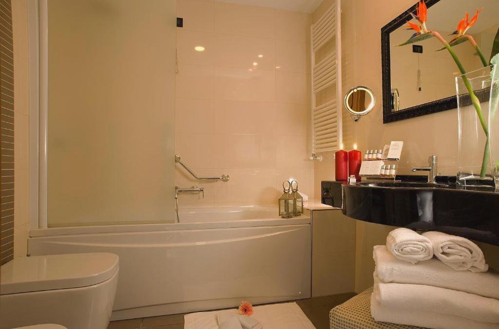BLACK FRIDAY: Roma te enamorará: hotel 4* y habitación superior - Cardinal Hotel St. Peter