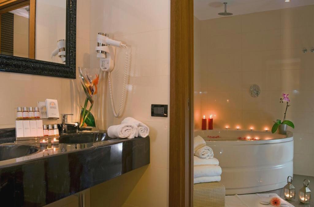 BLACK FRIDAY: Roma te enamorará: hotel 4* y habitación superior - Cardinal Hotel St. Peter