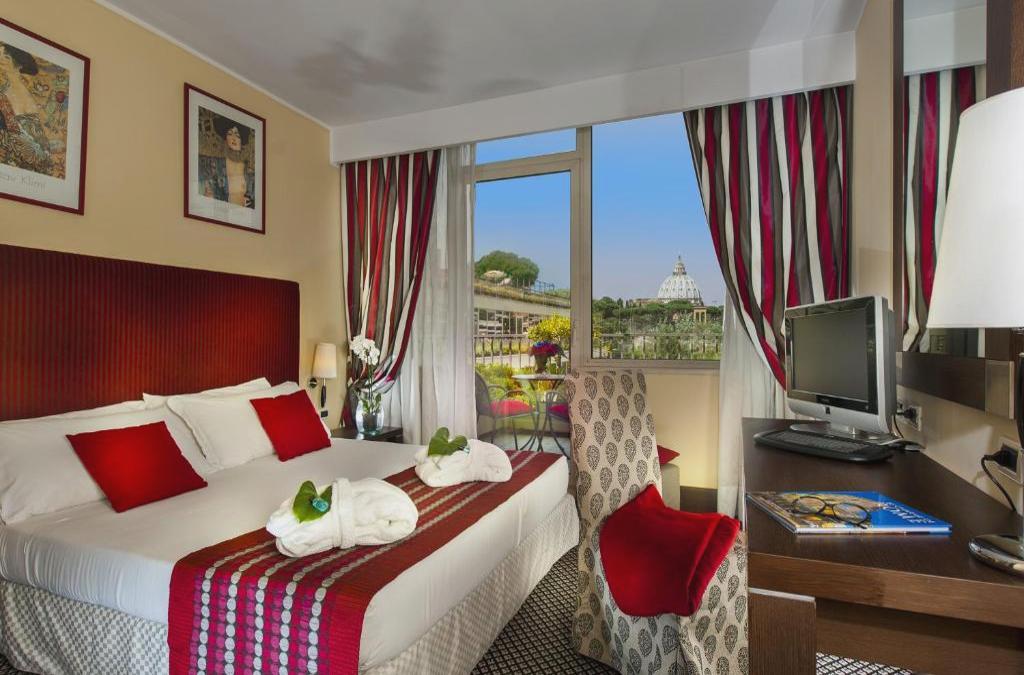BLACK FRIDAY: Roma te enamorará: hotel 4* y habitación superior - Cardinal Hotel St. Peter