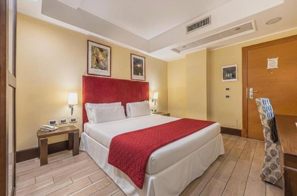BLACK FRIDAY: Roma te enamorará: hotel 4* y habitación superior - Cardinal Hotel St. Peter