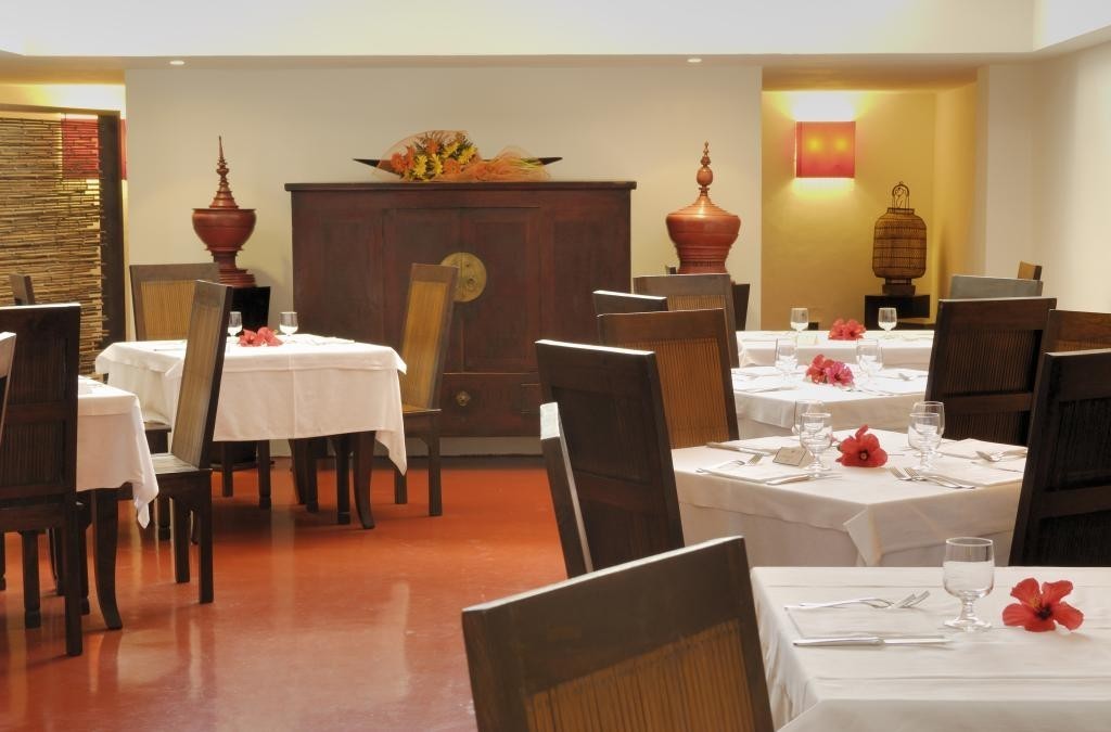 ¡Oportunidad única! Vacaciones en Cerdeña en hotel 4* con Media Pensión y barco incluido