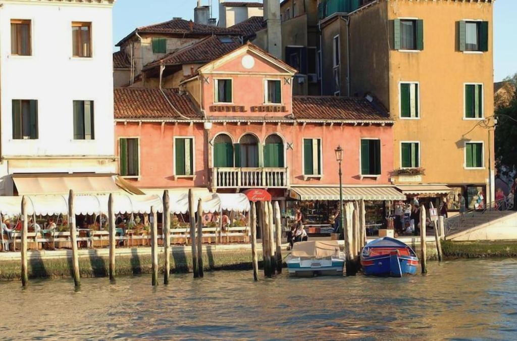 Hotel Canal